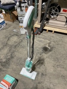 lot 5197 image: Shark Steam Mop