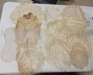 lot 55 image: Vintage doilies