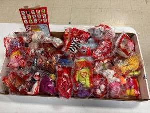 lot 64 image: Box lot- McDonald teenie Beanie babies 2.0, 2009, build a bear, animals, teddy bears