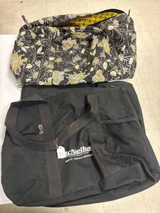 lot 88 image: 3- duffle bags