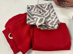 lot 90 image: 3- curtains