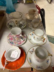 lot 96 image: 7- Vintage teacups, Limoges, Japan