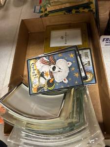 lot 102 image: Box lot- pic frames and photo albums