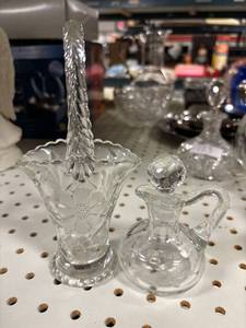 lot 124 image: Vintage glass basket with glass cruet