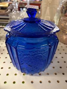 lot 191 image: Cobalt blue depression glass biscuit jar, Mayfair