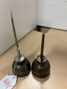 lot 209 image: 2- Vintage mini oil cans, one is marked Eagle