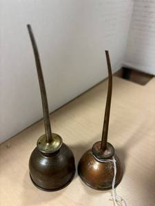 lot 215 image: 2-Vintage miniature oil cans, unmarked