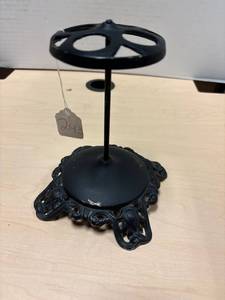 lot 243 image: Vintage pop metal hat stand