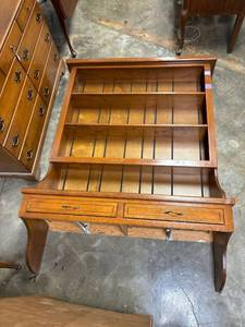 lot 252 image: Wall hang shelf, paneling background, 2 slide out drawers