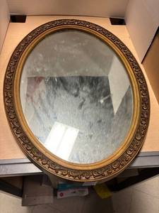 lot 254 image: Oval wall hang mirror