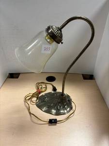lot 293 image: Vintage L&L WMC desk lamp, goose neck, lily pad base
