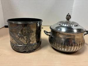 lot 341 image: Aurora art deco triple plate planter, Silverplated two handle bowl (cracked) with lid
