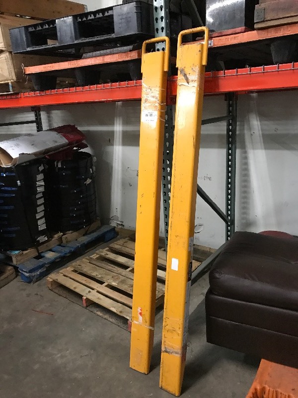 lot 33 image: UNUSED SET OF 6 HEAVY DUTY FORKLIFT FORK EXTENSIONS
