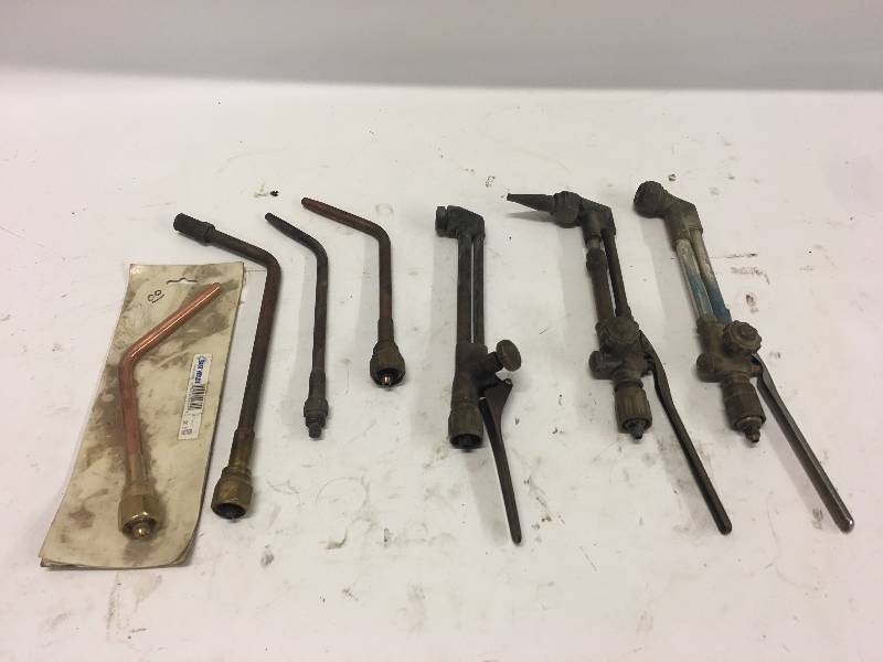 lot 42 image: TORCH HEADS AND CUTTING TIPS