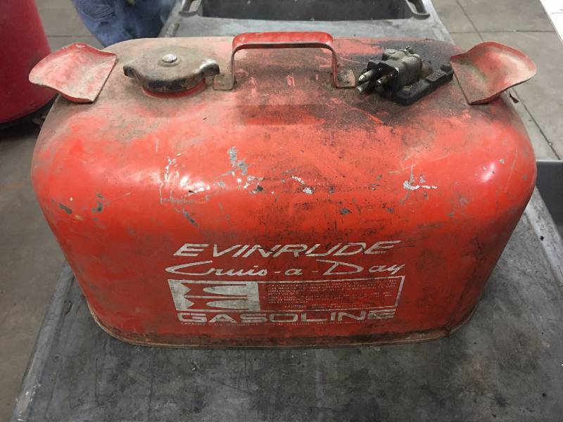lot 49 image: EVINRUDE BOAT FUEL TANK