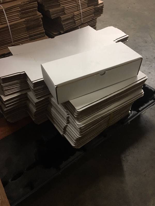 lot 74 image: 40 QTY FOLDING BOXES