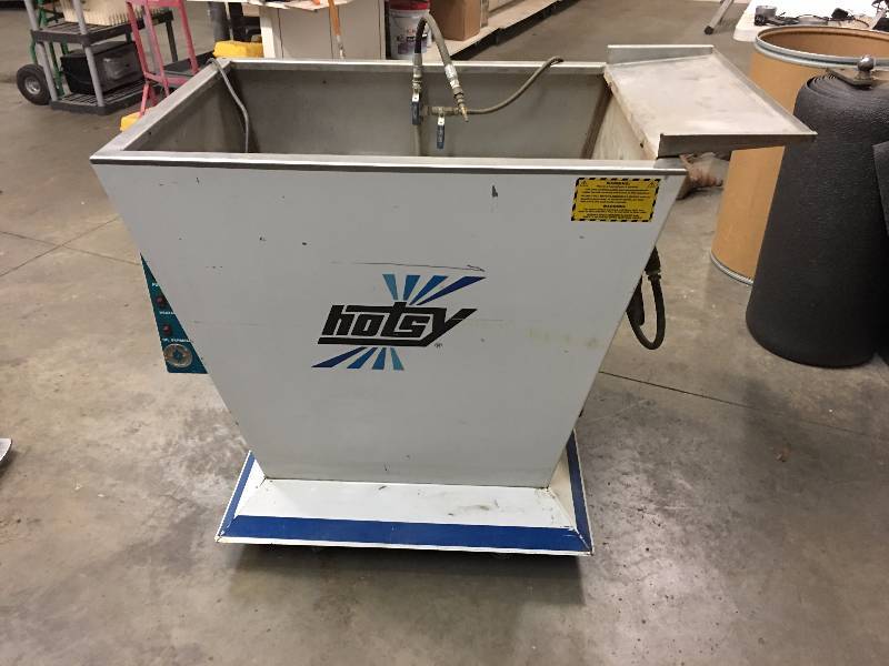 lot 27 image: HOTSY  PITSTOP HOT PARTS WASHER
