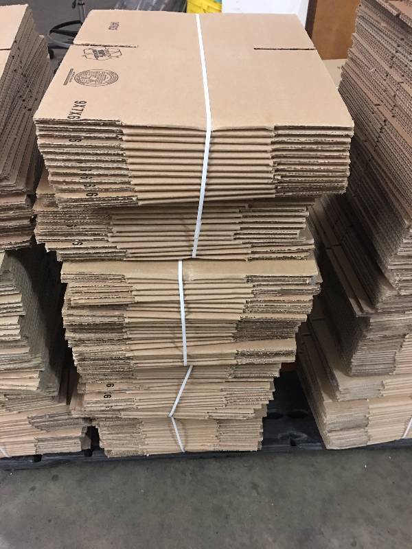 lot 72 image: 100 QTY 9X6X6 BOXES