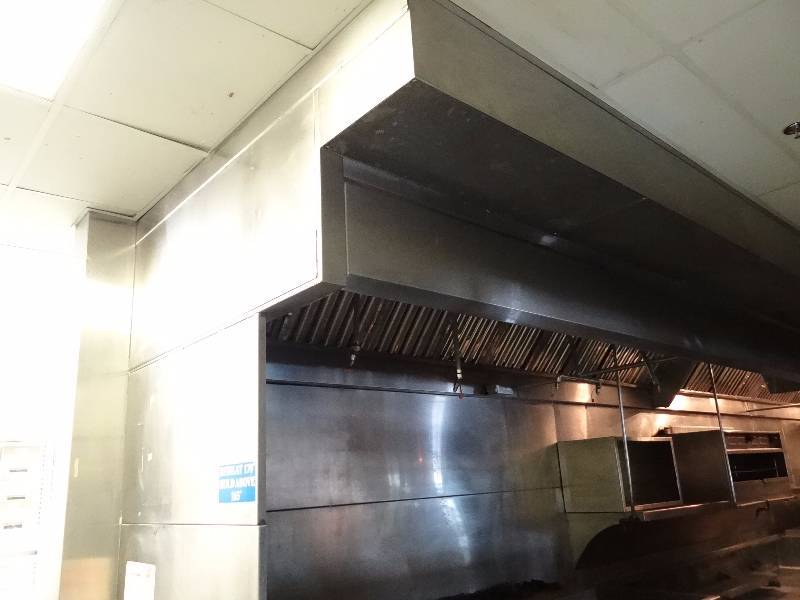 lot 631 image: Avtec 13 Fully Stainless Commercial Kitchen Exhaust Hood With Fresh Air Return
