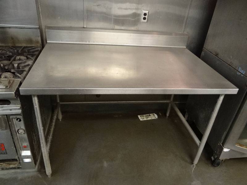lot 654 image: 58x36 Stainless Work Top Table