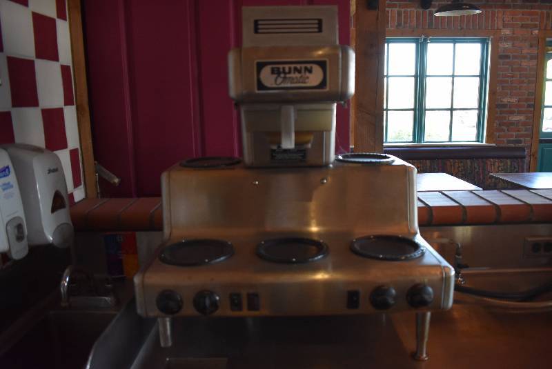 lot 691 image: Bunn Coffee Station