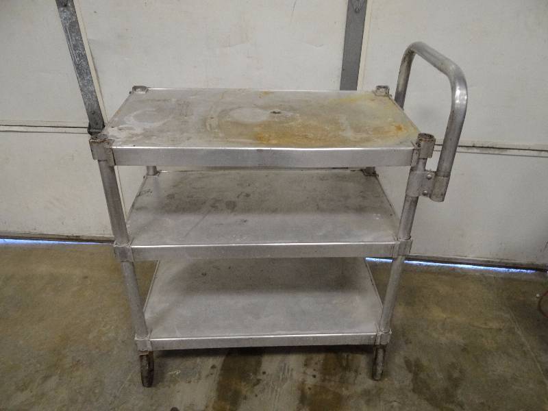 lot 5524 image: 36x20 (3) Tier Cart