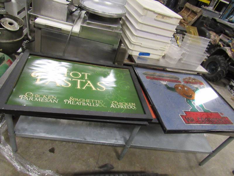 lot 5938 image: Lot Of Restaurant Signage