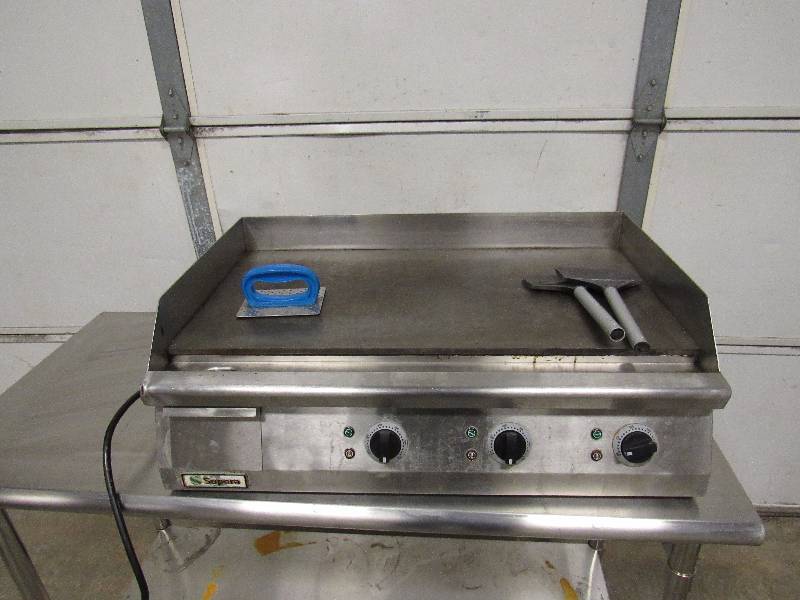 lot 5953 image: Supera 30 Flat Top Griddle