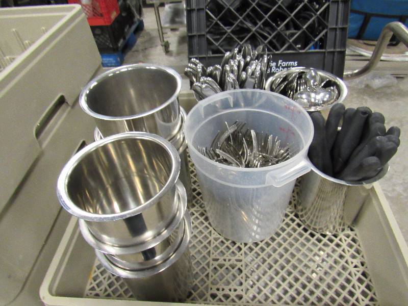 lot 5958 image: Lot Of Silverware And Containers