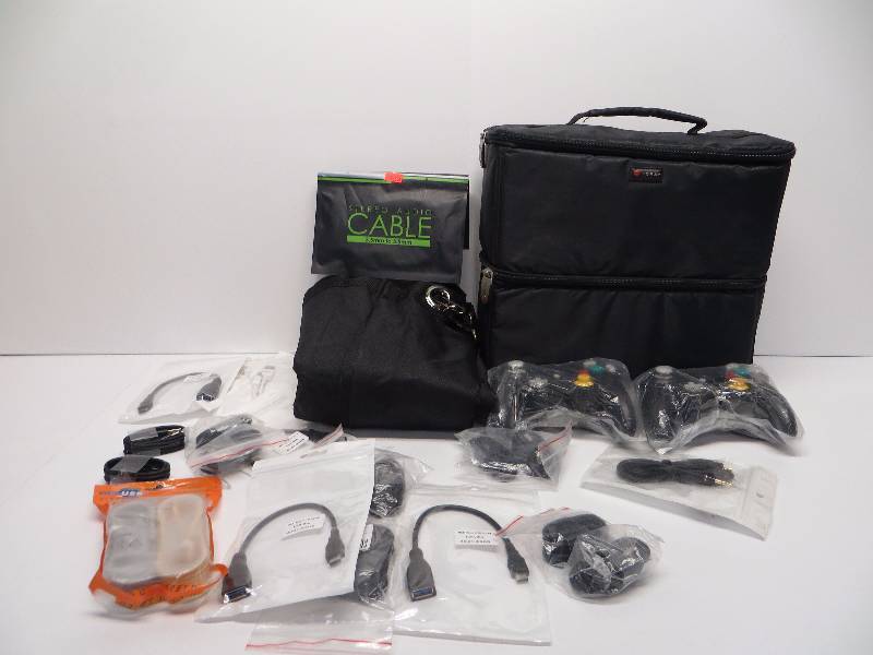 lot 2355 image: Misc eletronics lot