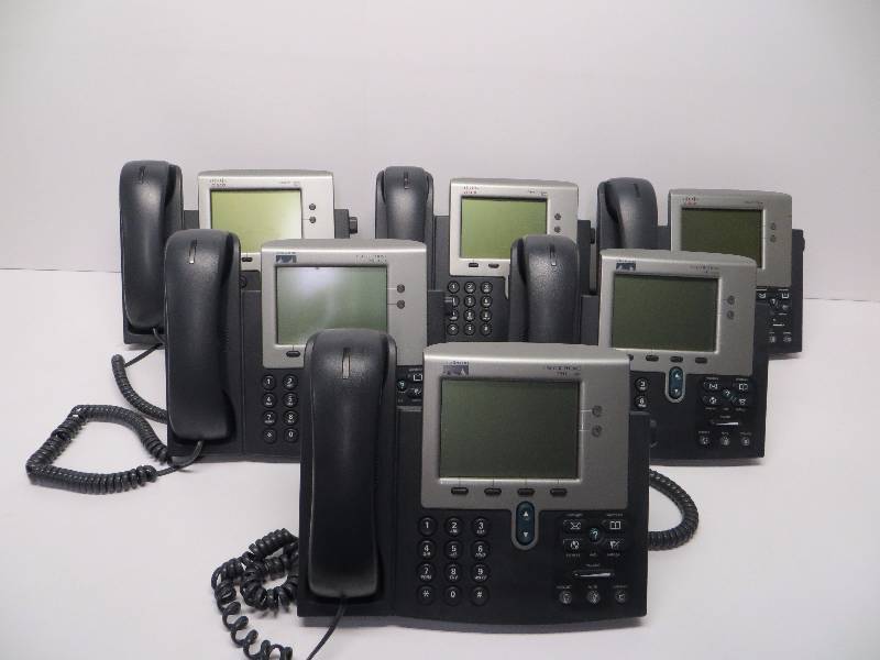lot 2358 image: Cisco 7041 IP phones