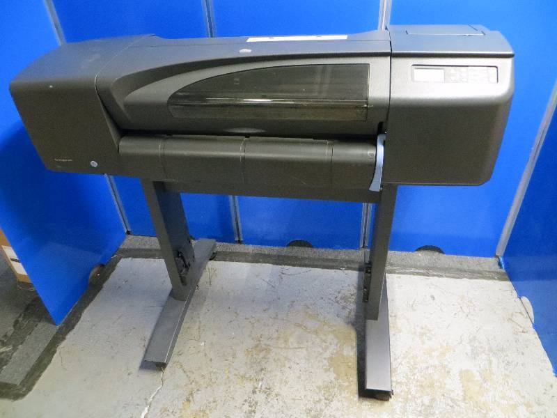 lot 2413 image: HP designjet 800 plotter