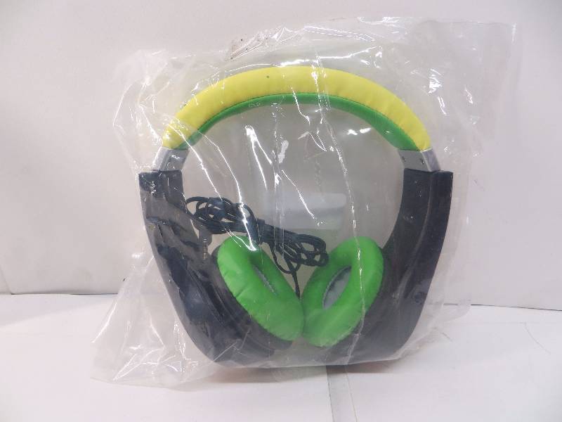 lot 2172 image: Ninga turtles volume limiting headphones
