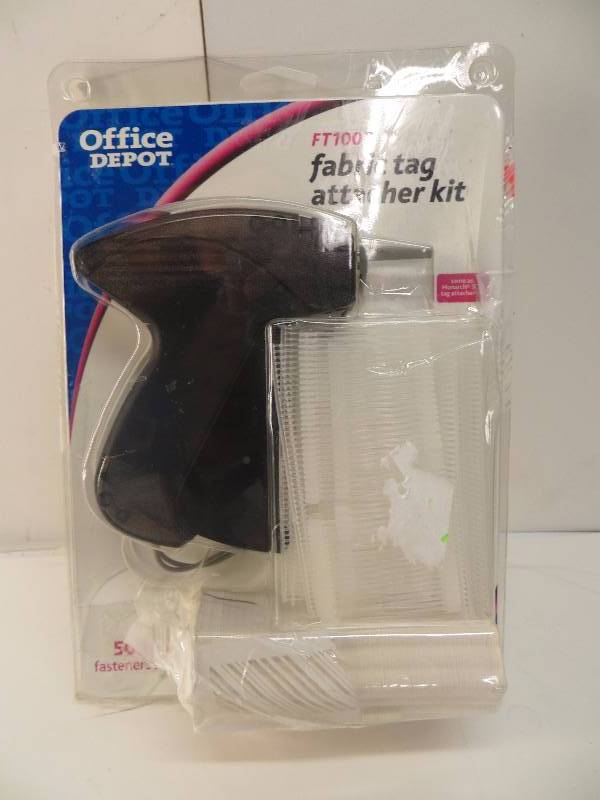 lot 2187 image: Office depot Ft100 fabric tag kit
