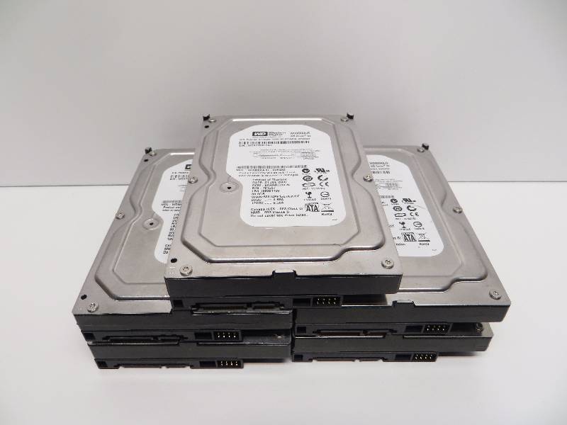 lot 2248 image: Western Digital hard drives