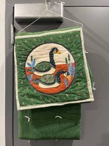 lot 1215 image: Green Duck Blanket wPocket