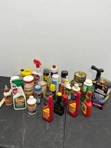 lot 1227 image: Bundle of Chemicals Half to Completely Full