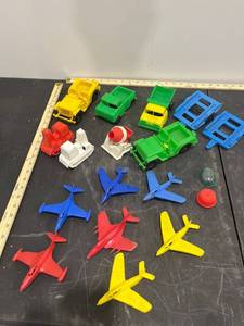 lot 1246 image: Box Full of Vintage Plastic Military Toys (1 Tuck & 1 Trailer is Missing Wheels)