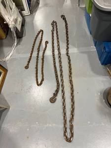 lot 1260 image: 8ft & 17ft Chain wHooks