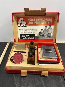 lot 1261 image: FR Home Developing and Printing Kit (Unaware if It��s Complete)