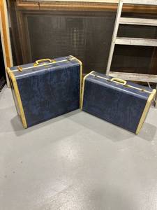 lot 1270 image: Set of Vintage Samsonite Luggage