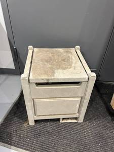 lot 1280 image: Better Homes and Gardens Hose Reel wAccessories