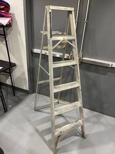 lot 1287 image: 6ft Metal Ladder