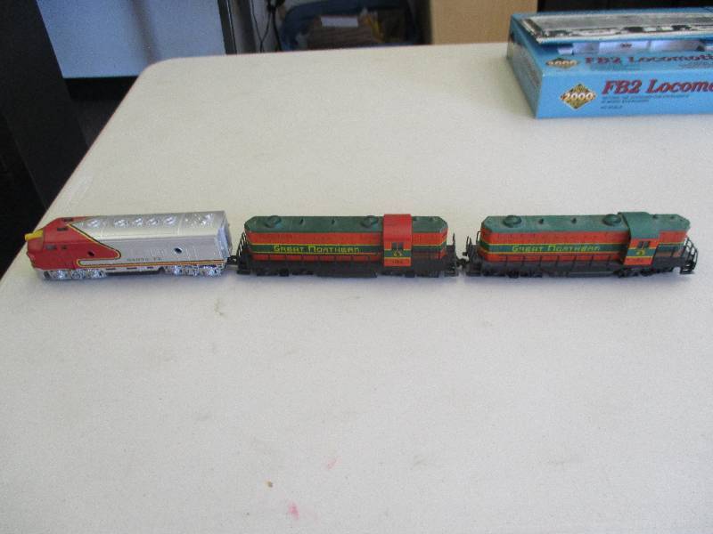 lot 1603 image: Lot of HO Train Engines