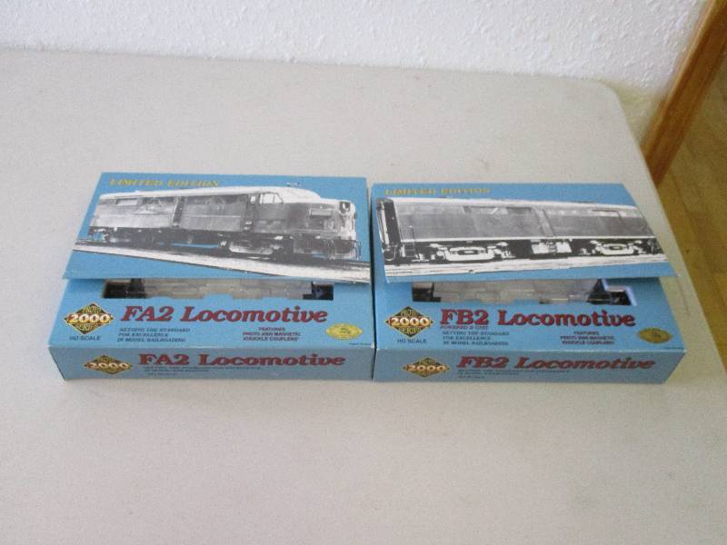 lot 1602 image: FB2FA2 Locomotives