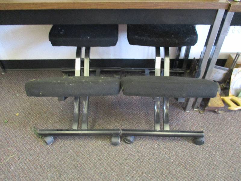 lot 1585 image: Pair of Workout Benches