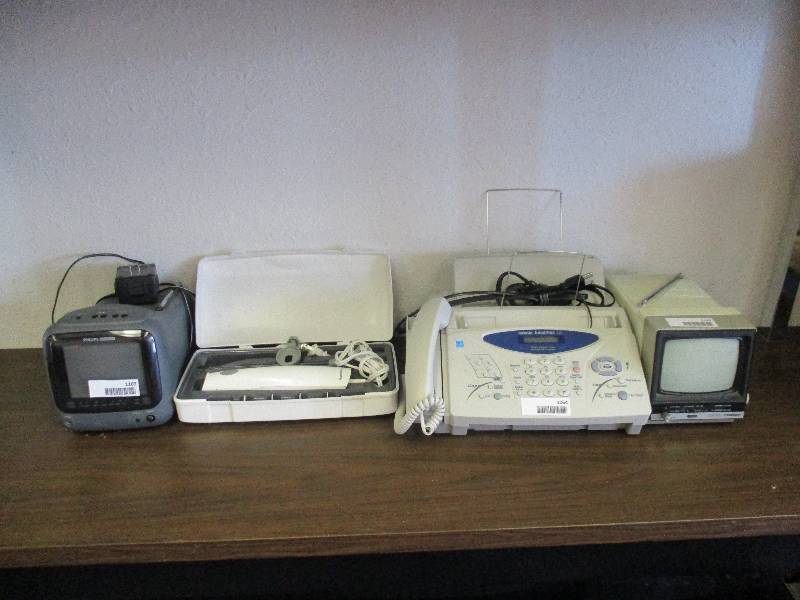 lot 1584 image: Electronics Lot