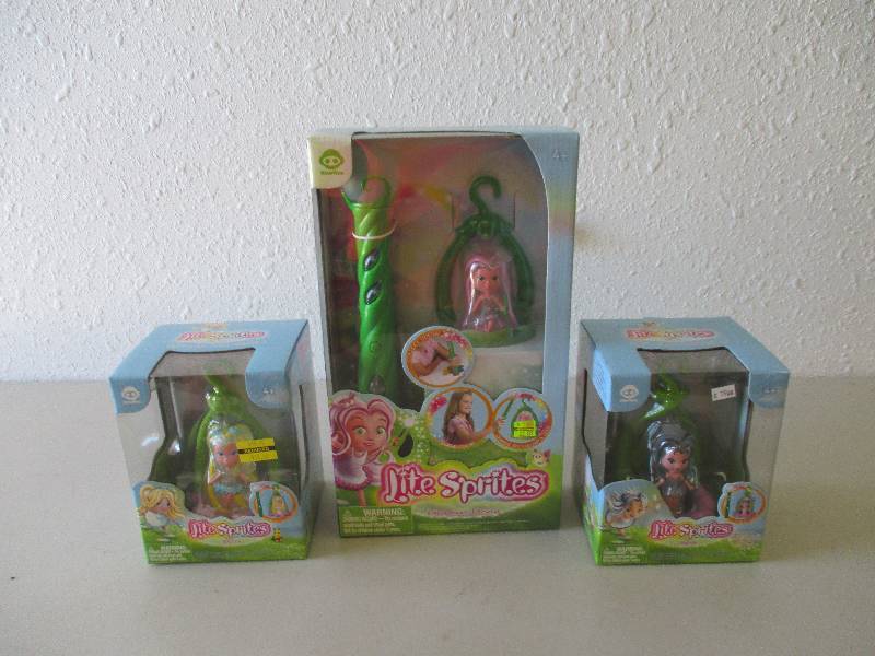 lot 1579 image: Lot of Lite Sprites