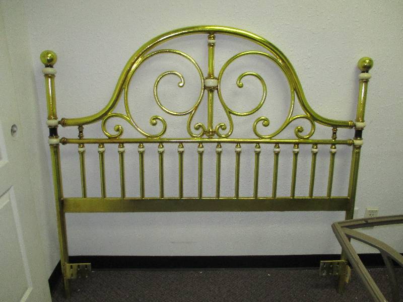 lot 1572 image: Brasseque Headboard
