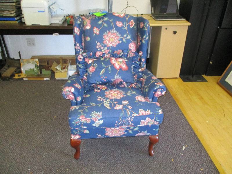 lot 1638 image: Wingback Arm Chair